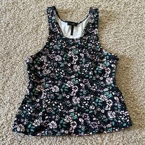 Nollie razor back cut out floral tank top size small